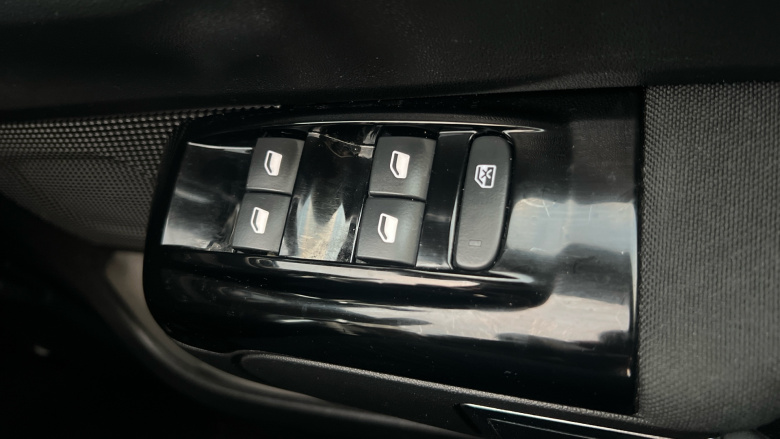 Citroen C3 1.2 PureTech Plus 5dr Petrol Hatchback